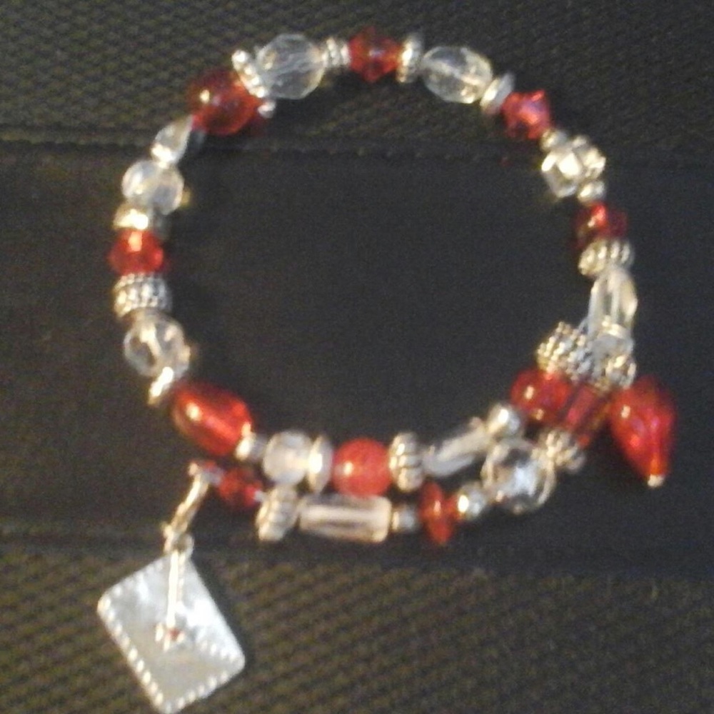 Wire bracelet